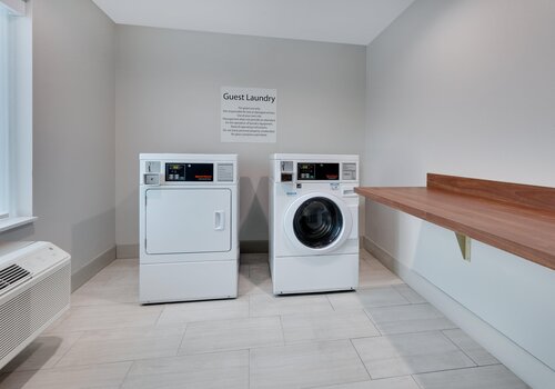 Holiday Inn Express and Suites San Antonio NW near