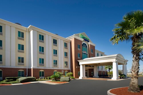 Holiday Inn Express and Suites San Antonio West Se