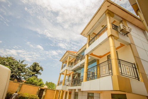 Platinum Royal Hotel