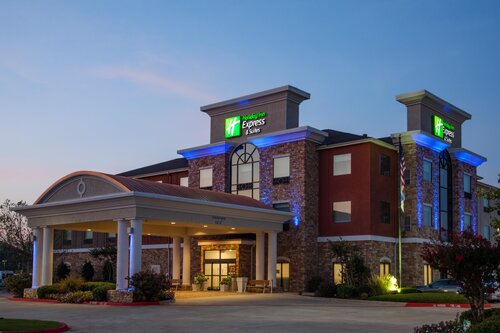 Holiday Inn Express Hotel and Suites Texarkana