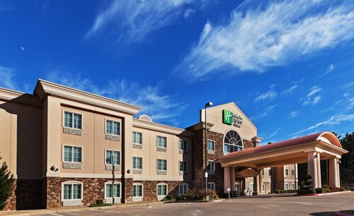 Holiday Inn Express and Suites Kilgore North