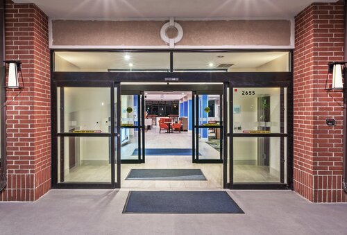 Holiday Inn Express and Suites Orange