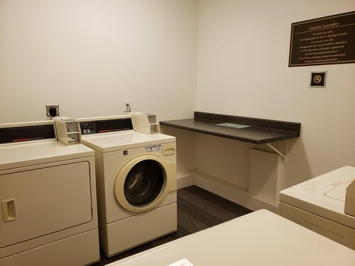 Holiday Inn and Suites McKinney - Allen