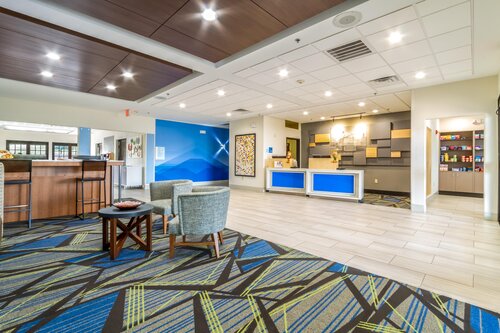 Holiday Inn Express & Suites Hearne