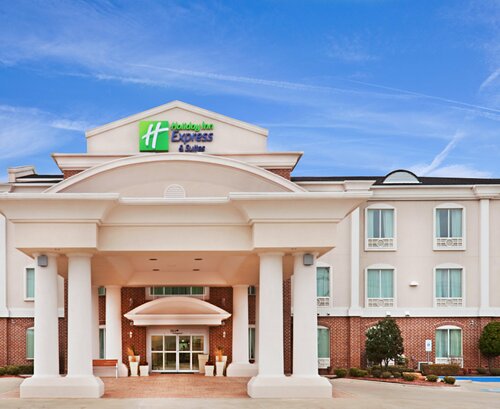 Holiday Inn Express and Suites Waxahachie