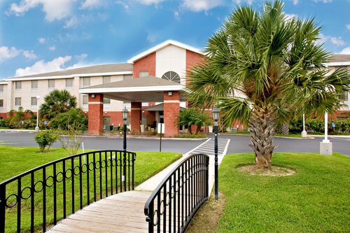 Holiday Inn Express & Suites Weslaco