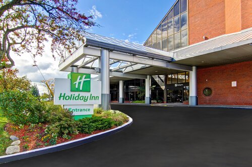 Holiday Inn Oakville (Centre), an IHG Hotel