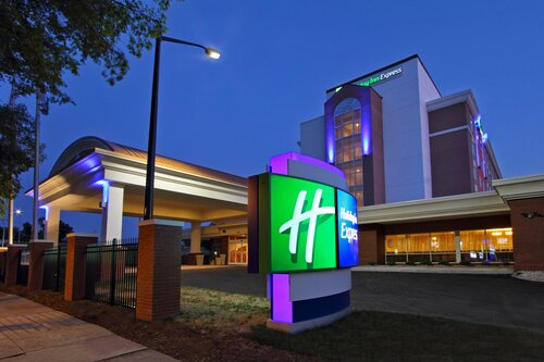 Holiday Inn Express Augusta Downtown