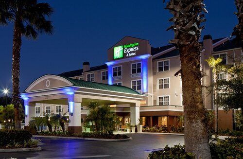 Holiday Inn Express and Suites Sarasota East I 75