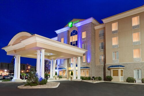Holiday Inn Express & Suites Saskatoon Centre