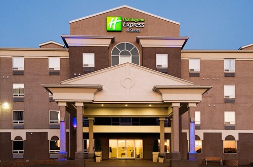 Holiday Inn Express and Suites Regina South
