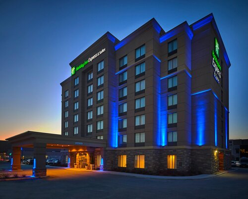 Holiday Inn Express and Suites Timmins