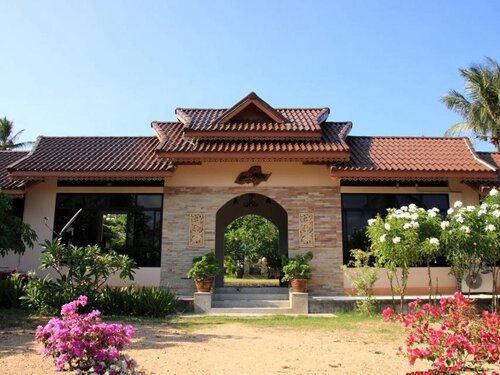 Baan Saen Sook Villas