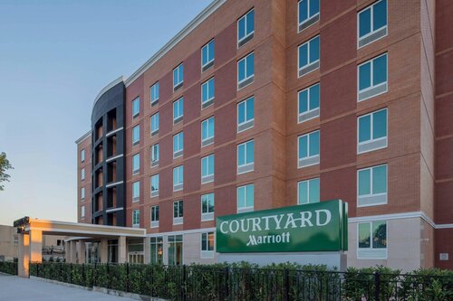 Courtyard New York Queens/Fresh Meadows