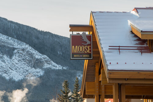 Moose Hotel & Suites