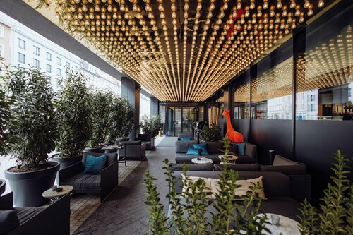 Roomers Munich, Autograph Collection