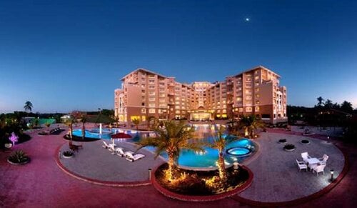 Royal Tulip Sea Pearl Beach Resort & Spa