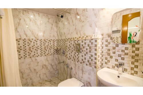 Treebo Monsoon Grande, Munnar