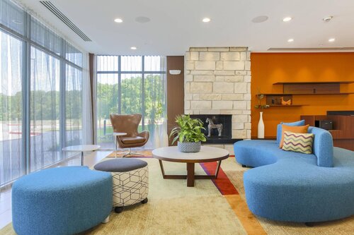 Fairfield Inn & Suites By Marriott Decatur At Deca