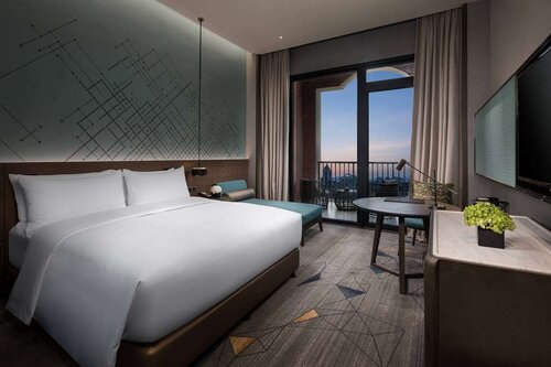 DoubleTree by Hilton Qingdao Oriental Movie Metrop