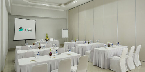 Zizz Convention Hotel