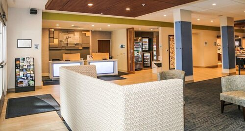 Holiday Inn Express & Suites Kingston-Ulster