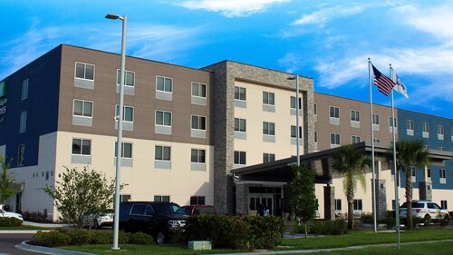Holiday Inn Express and Suites Jacksonville W-I295
