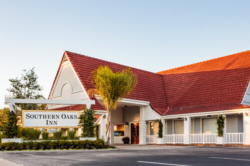Southern Oaks Inn