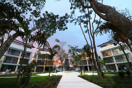 Central Park Tulum by Los Amigos