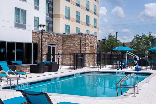 Fairfield Inn & Suites By Marriott Orlando East/Uc