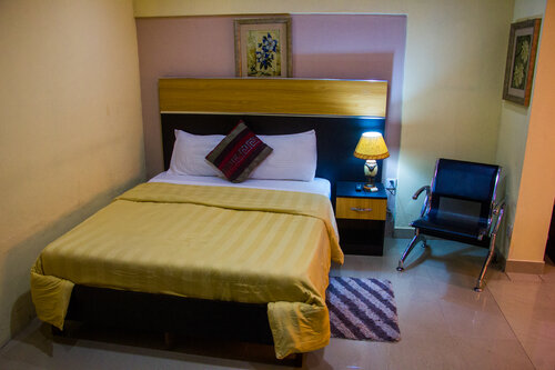 Deen Apartment Services