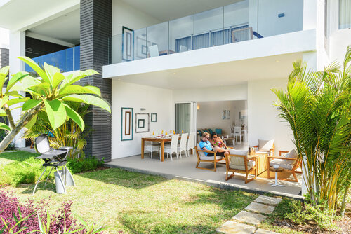 Myra Seafront Suites & Penthouses By LOV