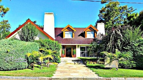 Petit Chateau Hotel Boutique