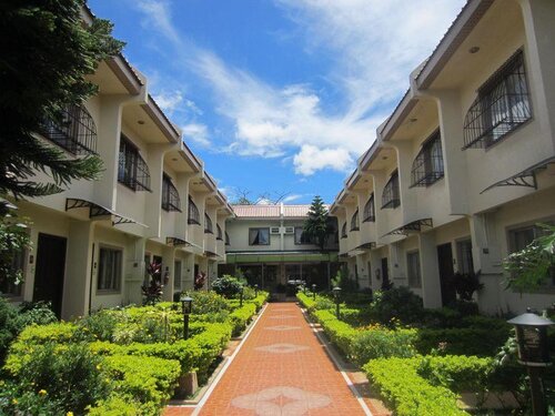 Baguio Holiday Villas