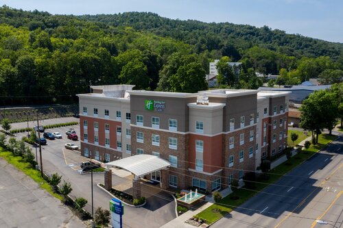 Holiday Inn Express and Suites Ithaca