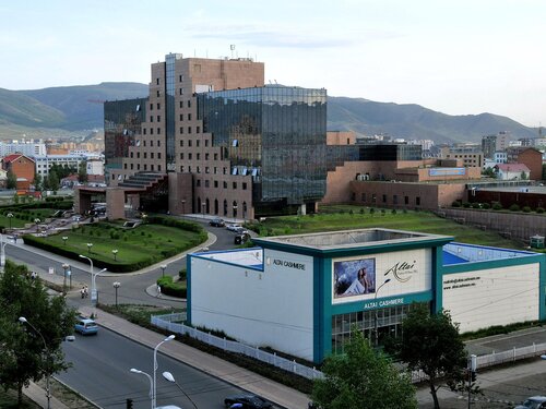 Chinggis Khaan Hotel