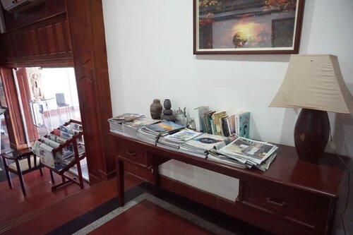 Vansana Riverside Hotel