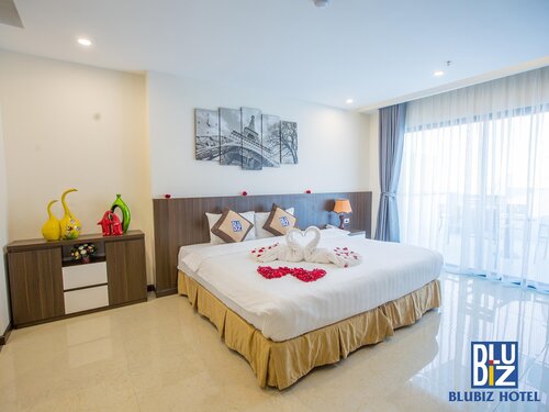 BLUBIZ HOTEL MY DINH