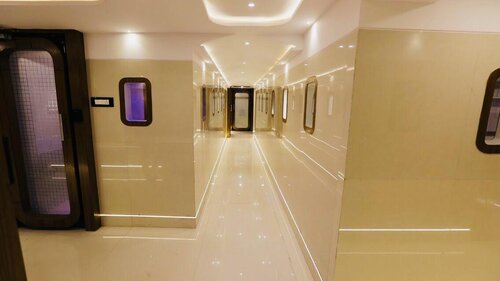 Qubestay Airport Capsule Hotel Hostel