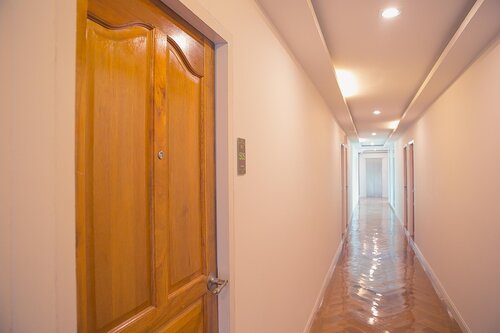 S.E.T Thanmongkol Residence