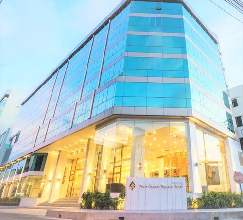 New Season Square Hotel
