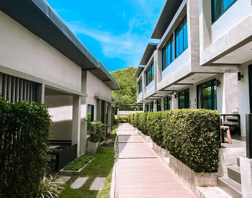 Koh Larn Villa Resort