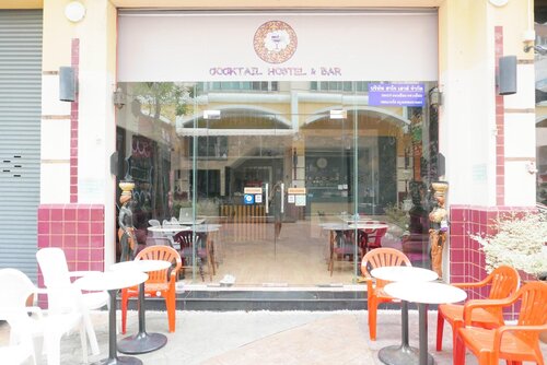 Cocktail Hostel Silom Bangkok