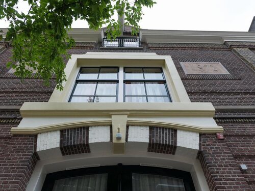 Golden Mansion Apartments