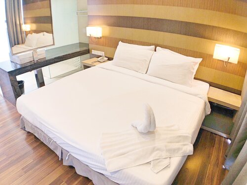 Greystone Haus at D' Majestic Place