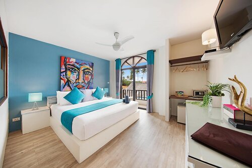 Hacienda Fisherman's Village