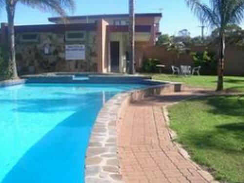 Adelaide Road Motor Lodge