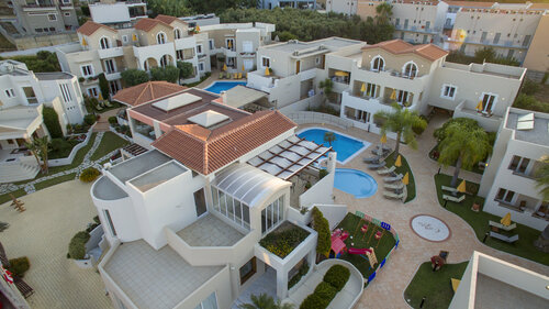 Toxo Hotel & Apartments