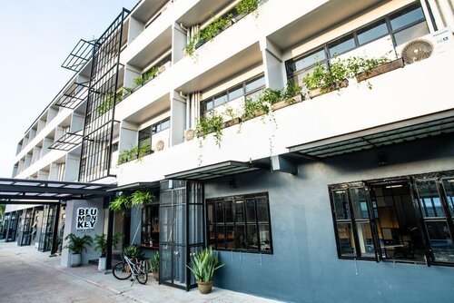 Blu Monkey Hub and Hotel Suratthani