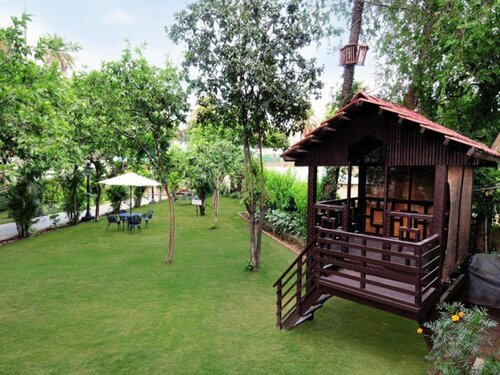 Chacha Inn - The Garden Retreat